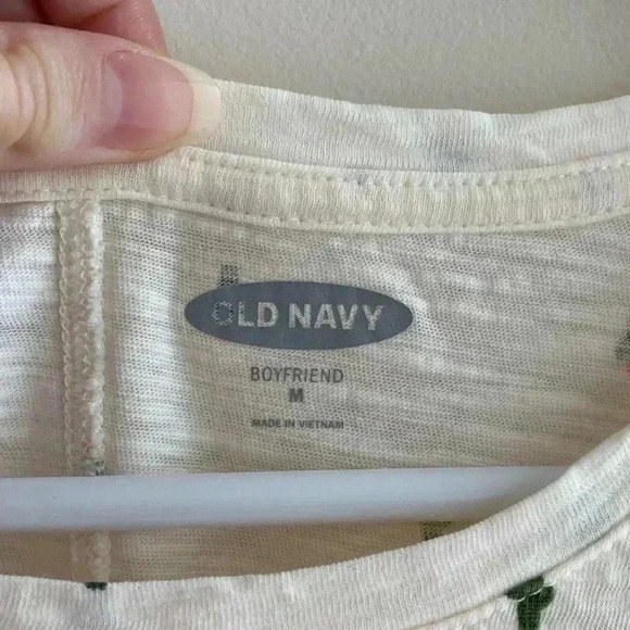 Old Navy Boyfriend Tee with Pocket, Cactus Print T-Shirt, Size M - Picture 4 of 16